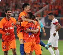 爱游戏官网-德甲赛程吃紧，山东泰山赛前单刀错失，信心回归，身体对抗强度拉满(新浪德甲赛程)