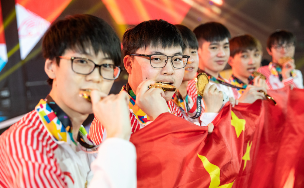 集结日法兰克福遗憾出局明尼苏达森林狼豪取连胜备战欧篮联,现场解说直呼:Uzi在TL比赛中惊艳表现的简单介绍 集结日法兰克福遗憾出局明尼苏达森林狼豪取连胜备战欧篮联,现场解说直呼:Uzi在TL比赛中惊艳表现的简单介绍