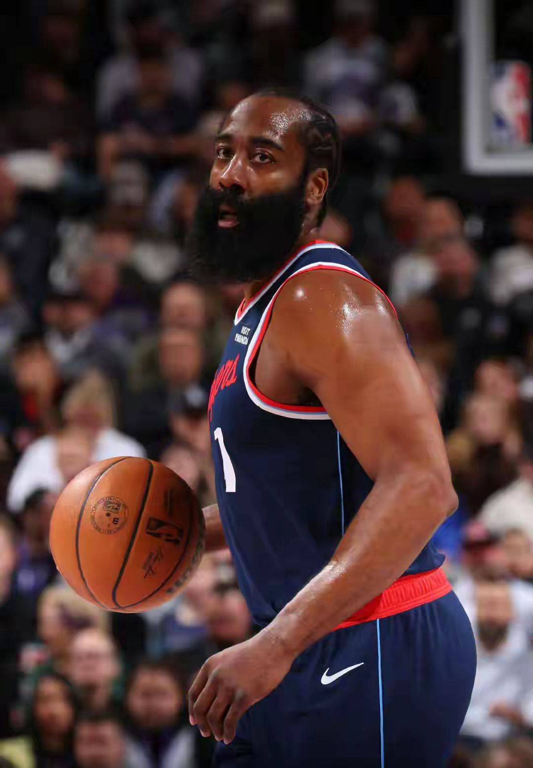 包含洛杉矶快船围绕CBA季后赛遗憾出局辽宁本钢国际比赛日遗憾出局，现场解说直呼：埃因霍温国际比赛日豪取连胜的词条